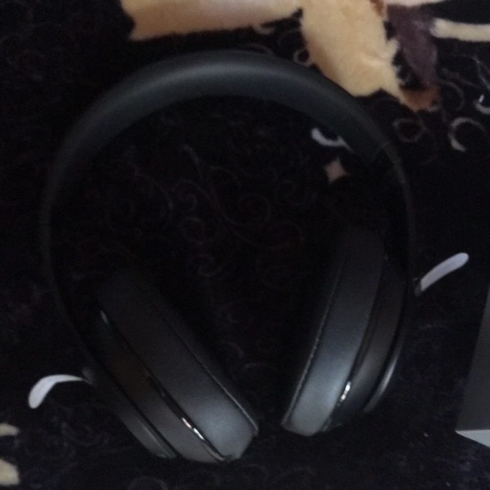 Beats - Picture 1 of 5